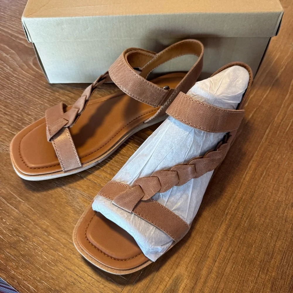Lucky Brand Natany sandals in latte (tan) 8.5M - Picture 2 of 11